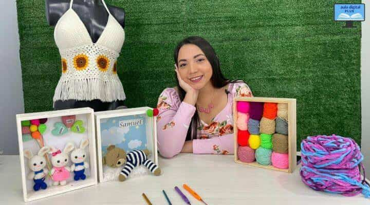 Brenda Villamizar creadora del Curso Bolsos Premium en Trapillo